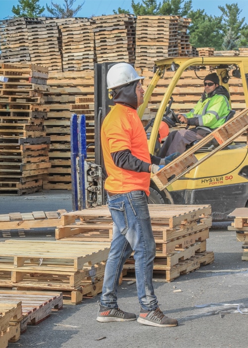 We Buy and Sell Pallets in Michigan Kamps Pallets